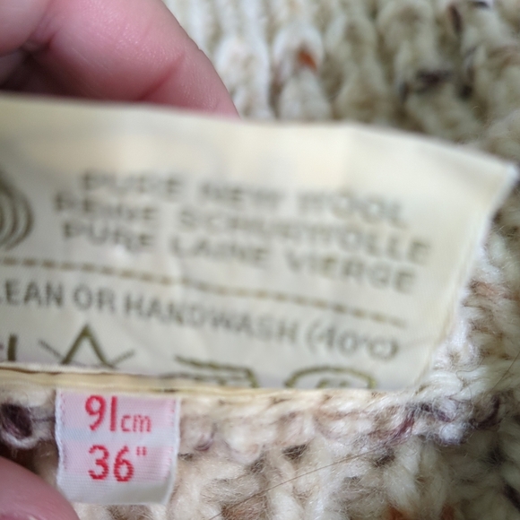 Gaeltarra Handloomed Pure New Wool Fisherman Sweater Cream Size Small - Picture 7 of 7